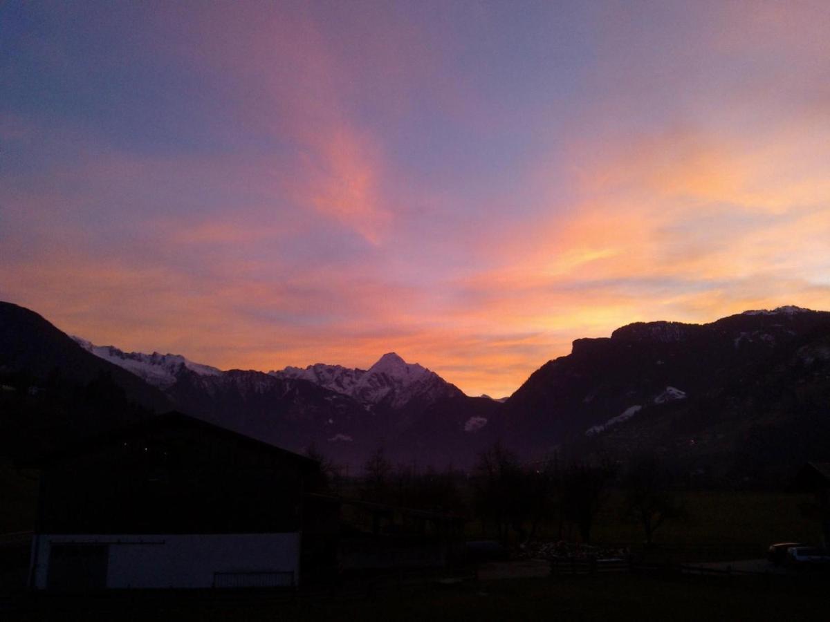 Ferienwohnung Zillertaler Alpenblick ツェル・アム・ツィラー エクステリア 写真