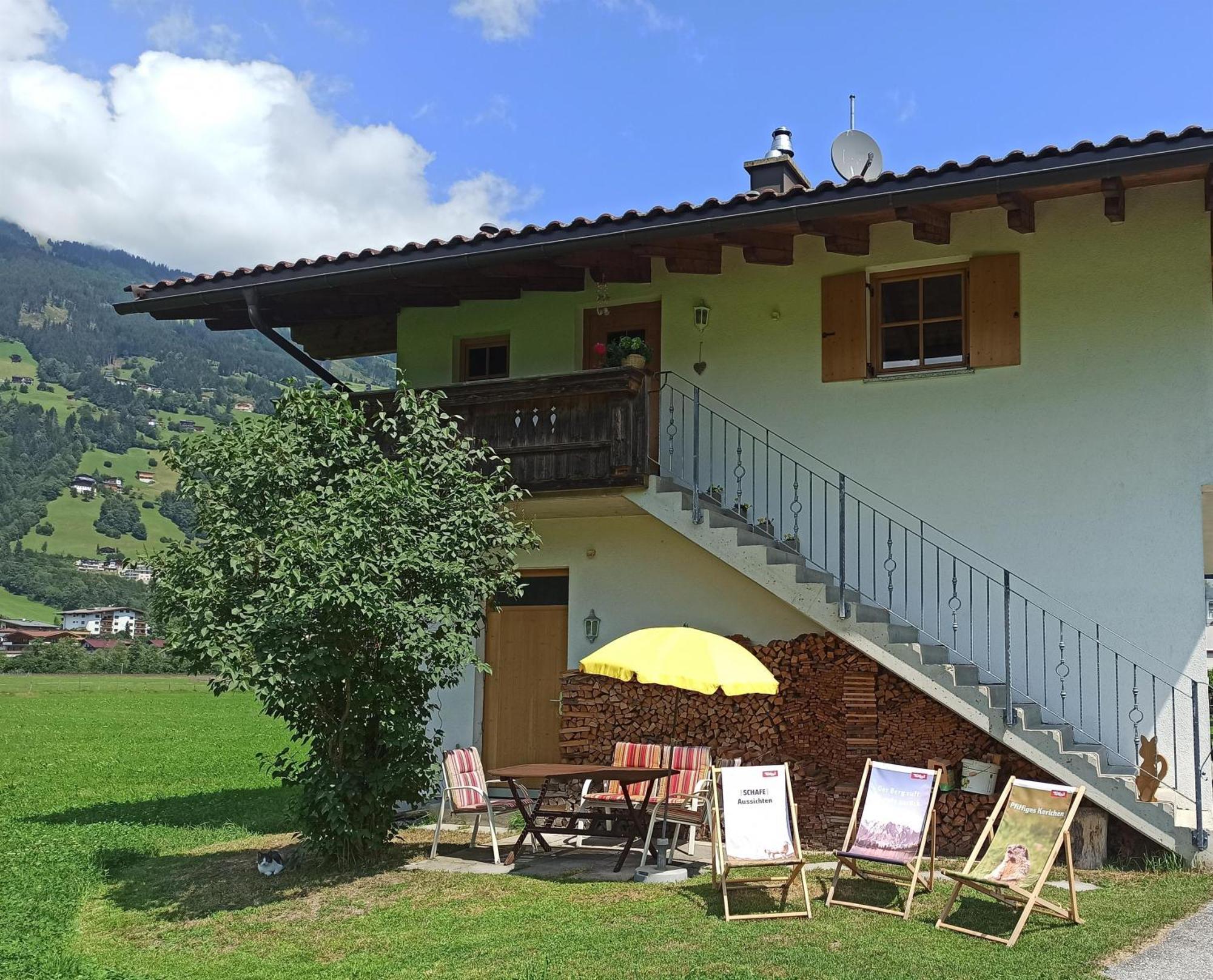 Ferienwohnung Zillertaler Alpenblick ツェル・アム・ツィラー エクステリア 写真
